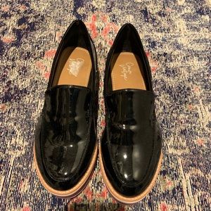 Crown Vintage Loafers